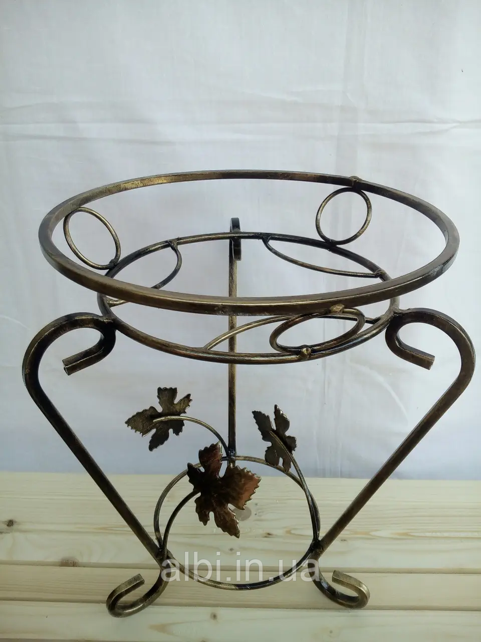 Кована підставка для квітів на 1 од (низька широка), підставка для рослин металева