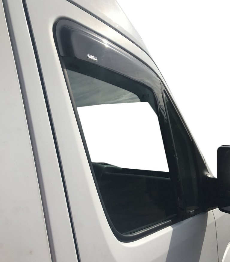 Mercedes Sprinter/VW Crafter 2006-2018 - вітровики клеючі (2 шт, HIC)