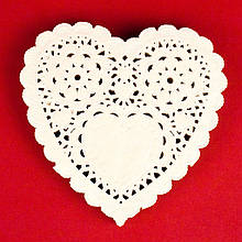 Серветка серце паперова ажурна D14см / ціна за 200 шт