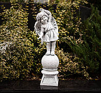 Фигура садовая Ангел мальчик на шаре 58 х 19 х 15 см СП523-3 сірий