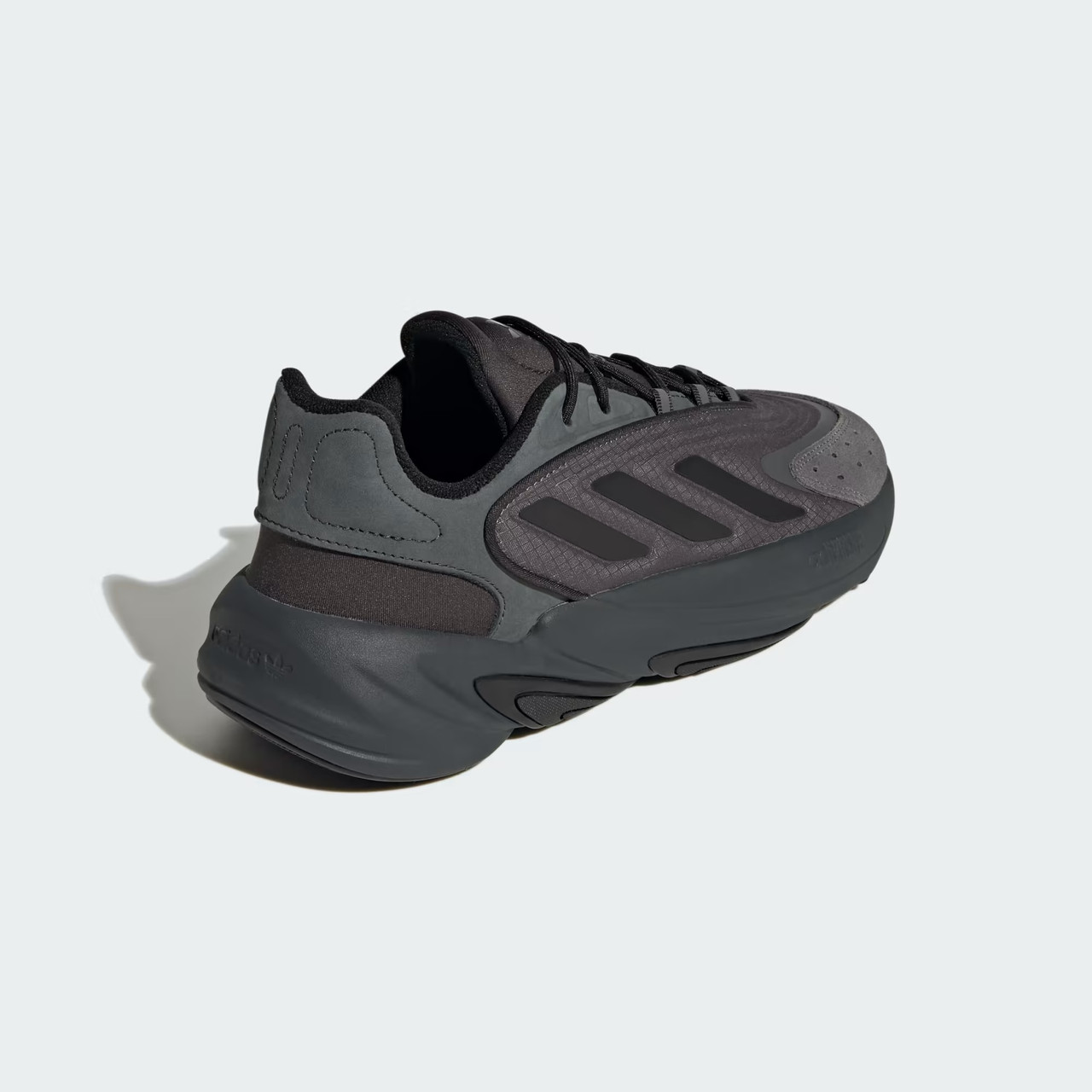 Кросівки Adidas Originals Ozelia IE2002 - фото 4 - id-p2072813830