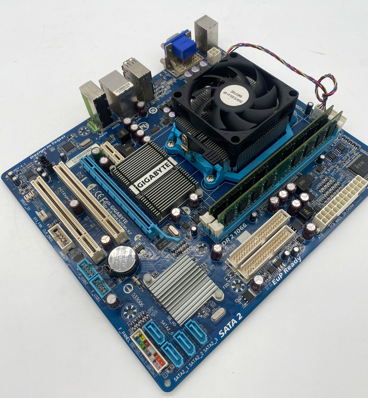 Комплект:материнская плата Gigabyte GA-MA74GM-S2 +процессор AMD Athlon II X4 635 2,9GHz SAM3+ оперативная памя - фото 3 - id-p2072828730