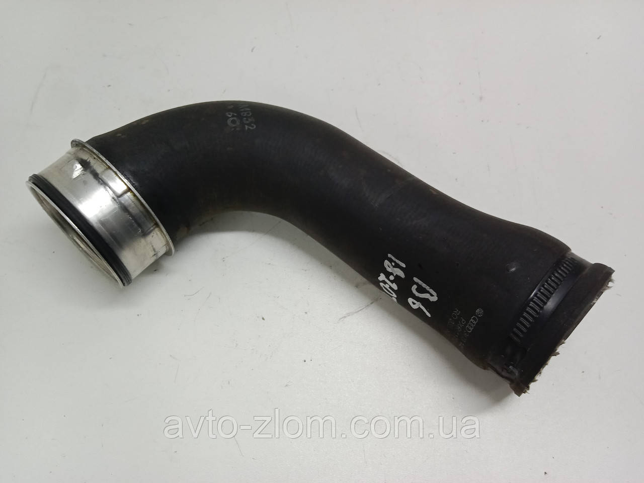 Патрубок інтеркулера Volkswagen Passat B6. Пасат Б6. 1.8 – 2.0 TSI. 3C0145834K.
