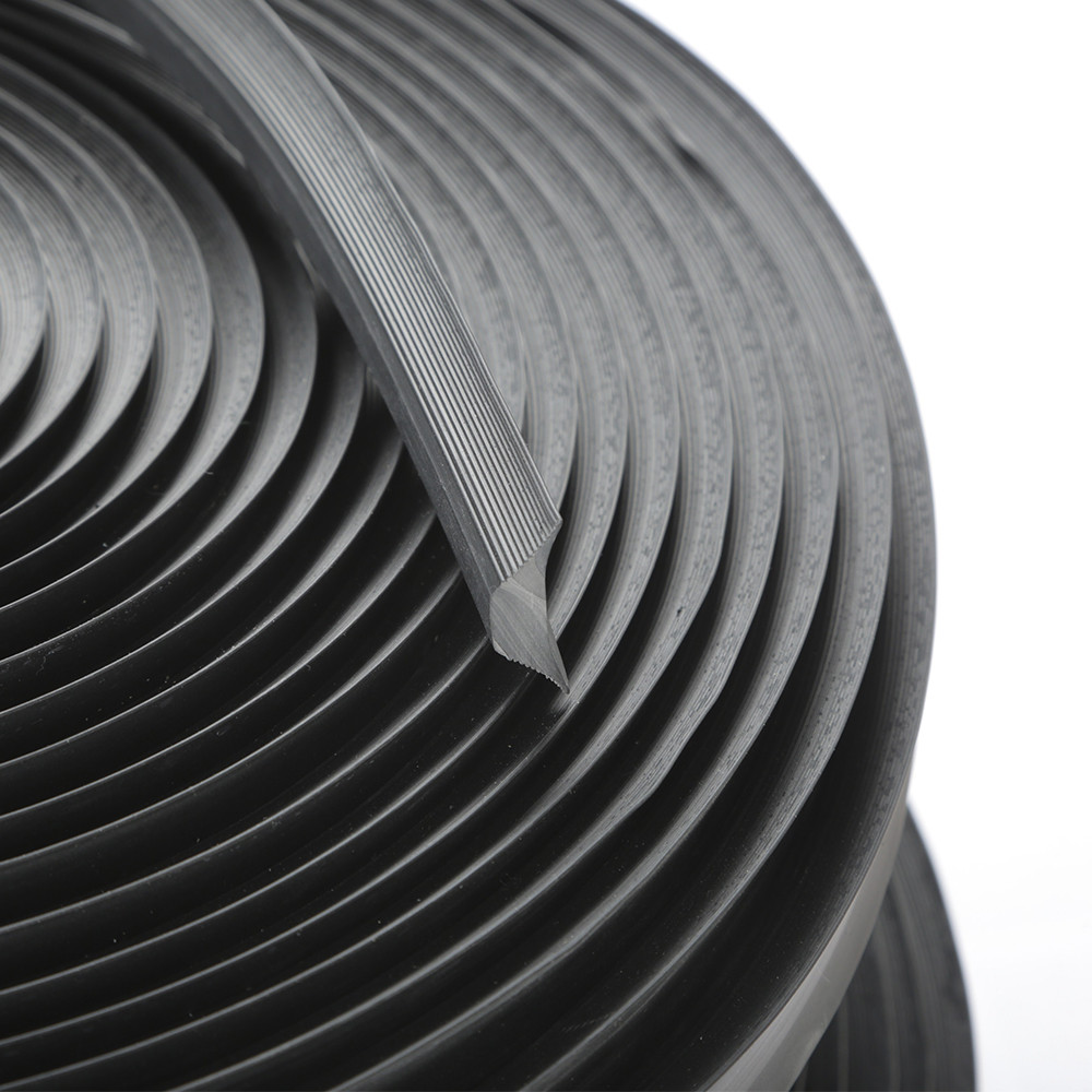 Гнучкий плінтус підлоговий еластичний ПВХ PS2020 20×20 мм. Фаскоутворювальний профіль галтель для підлоги, рулон 50 м.п., фото 1