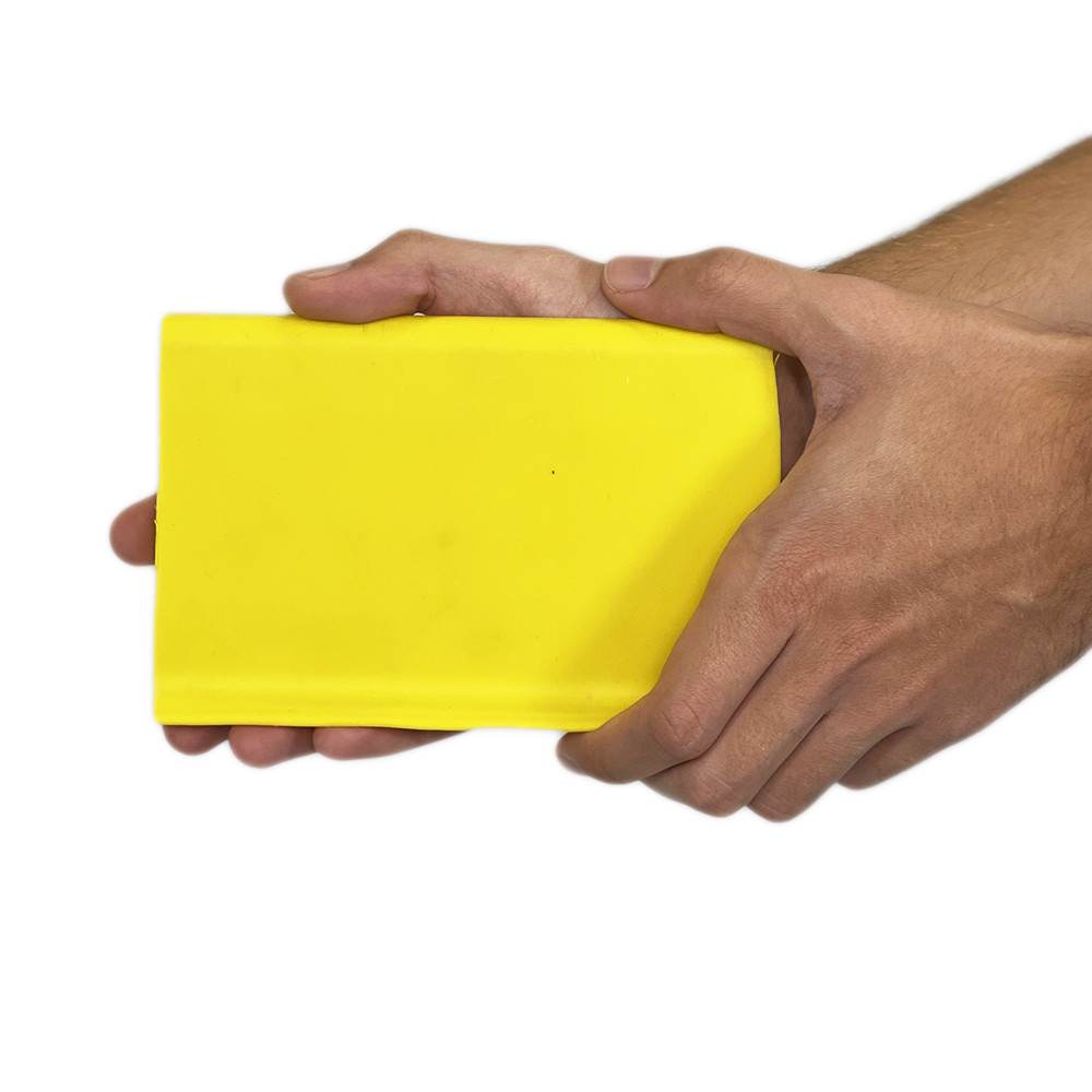 Промисловий плінтус гнучкий HSP 100 Відбійник ударостійкий і термостійкий з ПВХ жовтого кольору, 3 м.п.