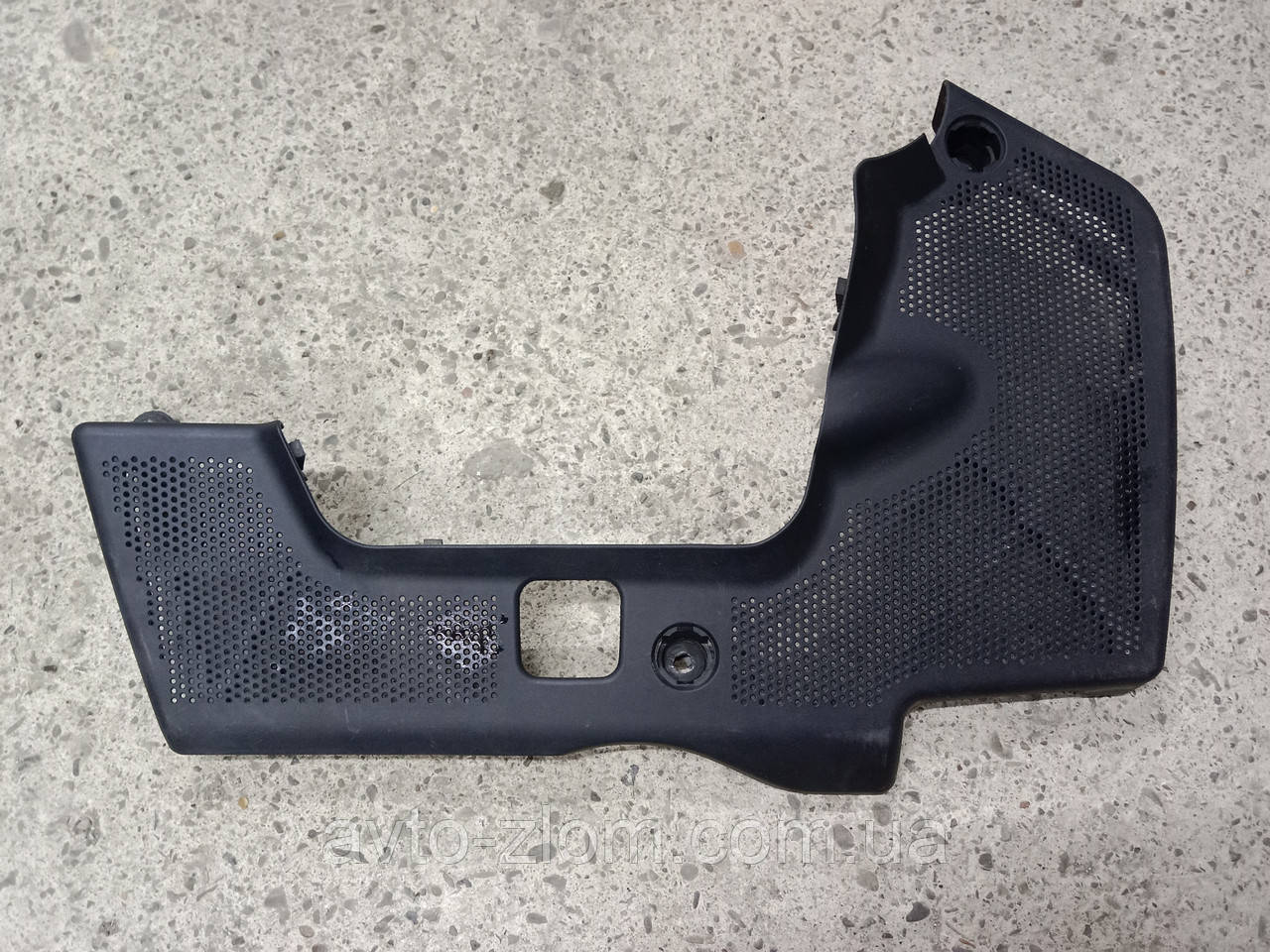 Декоративна кришка двигуна Volkswagen Golf 4, Skoda Octavia Tour 1.6 16V. 06A119512C.