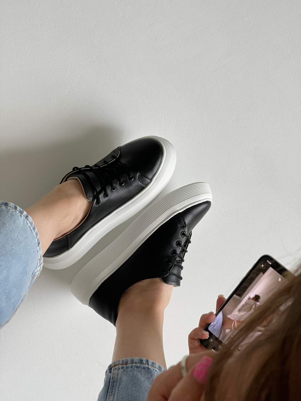 Чорні кеди на білій підошві, фото 1