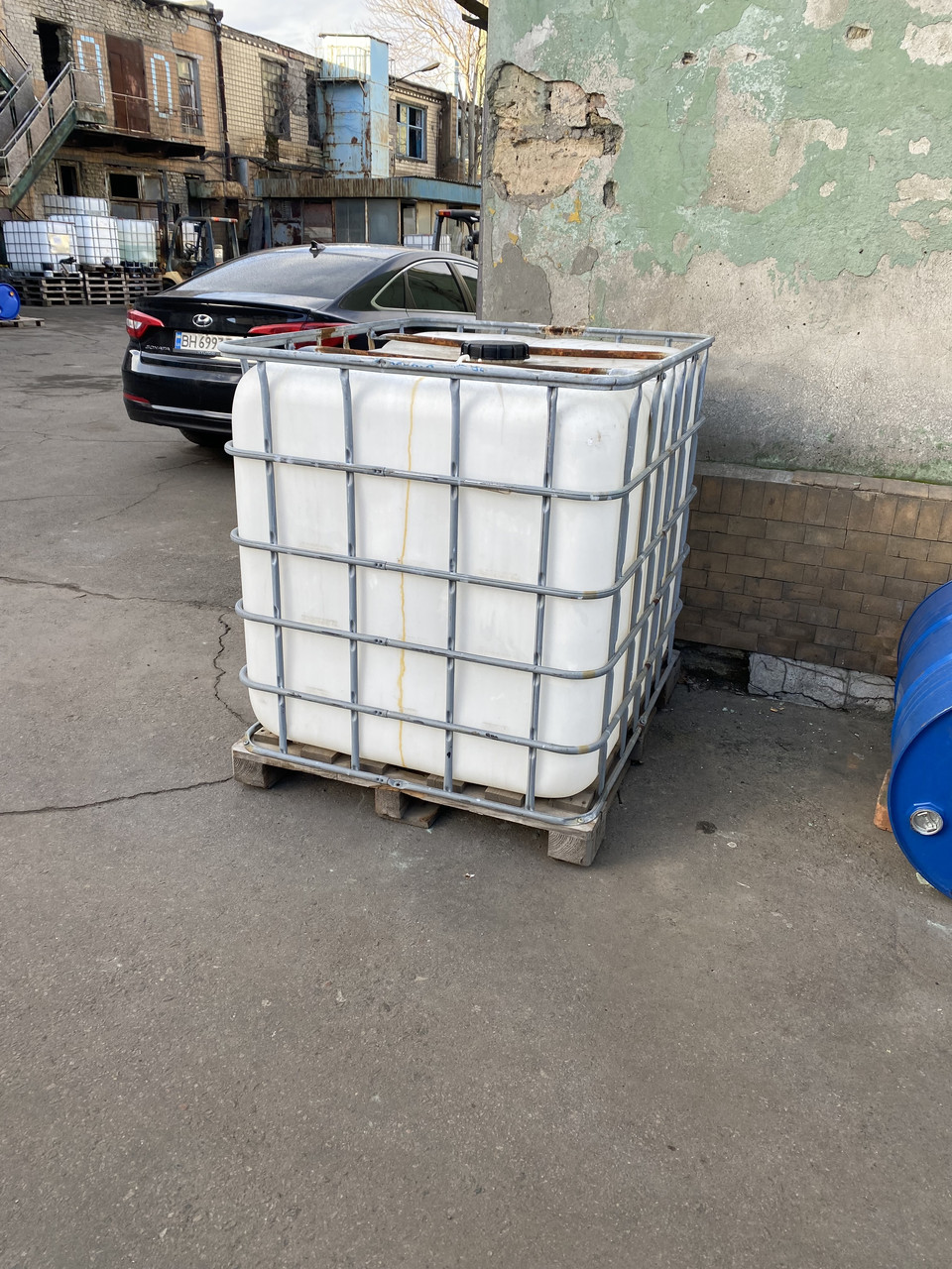Бочка 1000л (ID#2072703033), цена: 3000 ₴, купить на Prom.ua