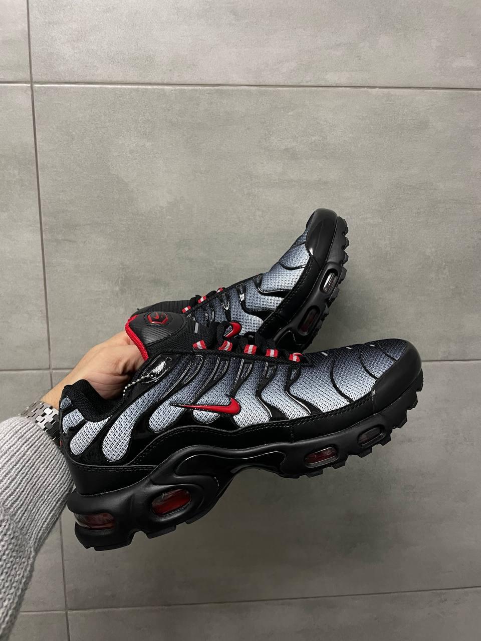 Чоловічі повсякденні кросівки Nike tn чорний кр, чоловічі кеди Найк чорні з червоним, Чоловіче взуття