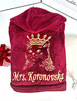Женский плюшевый халат с вышивкой «Королева-кошка»