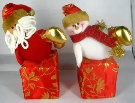 Іграшка No47015 Дід Мороз/Сніговик (на подарунку) 26см, фото 1