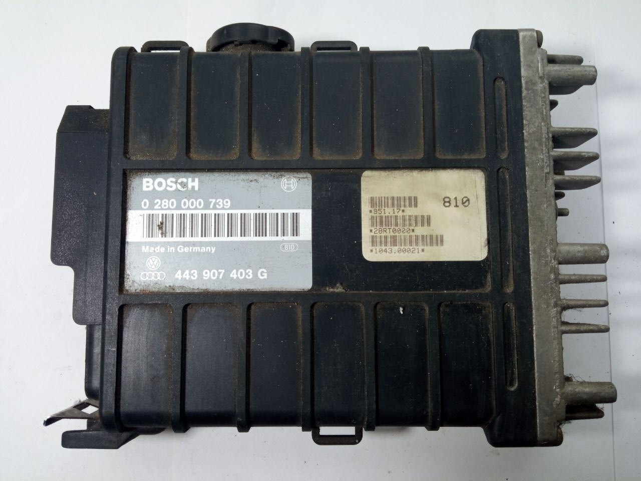 Електронний блок керування Volkswagen Passat / Audi Bosch 0 280 000 739 / 443 907 403 G