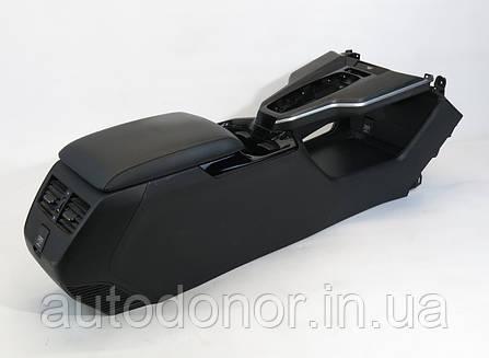 Підлоконтик / консоль центральна панелі приборів Honda Clarity FCX (17-) 83401-TRT-003ZA, фото 1