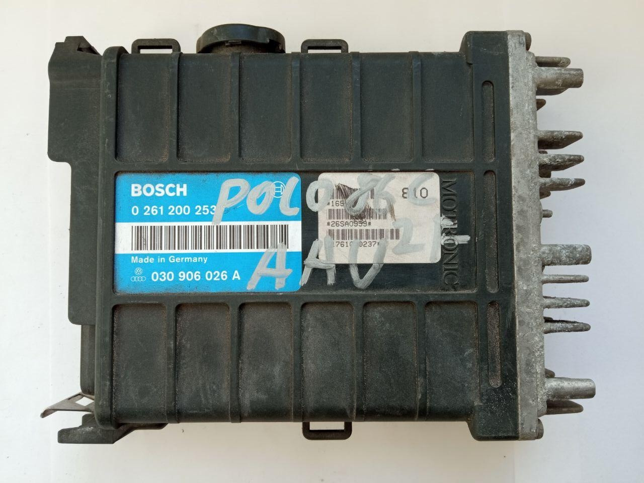 Електронний блок керування Volkswagen Polo 86C AAU 2F / Audi Bosch 0 261 200 253 / 030 906 026 A