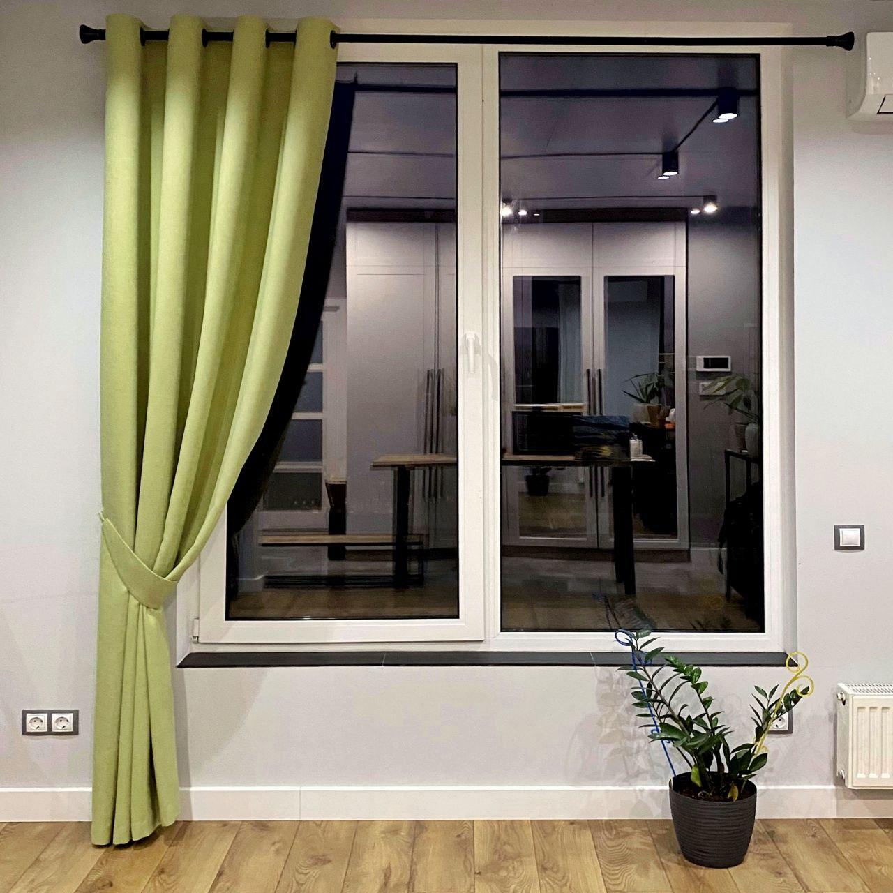 Штора на чорних люверсах 1 шт з підхватом 140х250 см мікровелюр Світло-зелений, фото 1