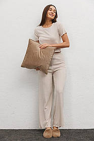 Трикотажна жіноча піжама зі штанами та футболкою