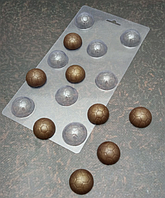 Пластикова форма (молд) для шоколаду М'ячі футбольні 3 см