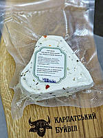 Традиційний закарпатський сир "Будз" з додаванням італійський спецій.