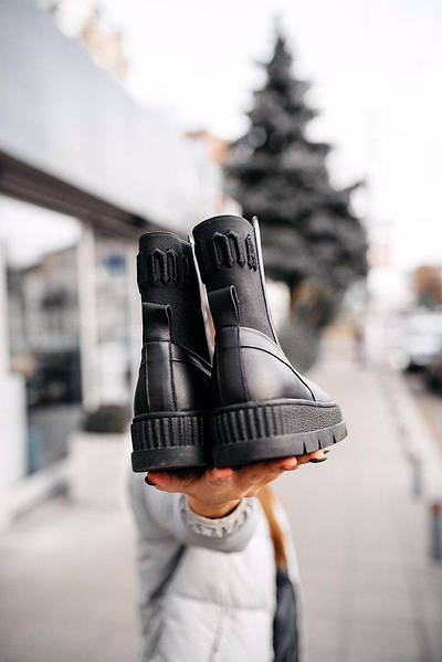 Rihanna sales chelsea boots