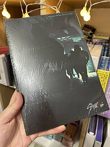 Альбоми Stray Kids в Киеве от компании 