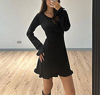 Женское приталенное осеннее короткое платье с длинным рукавом ткань креп дайвинг, черного цвета