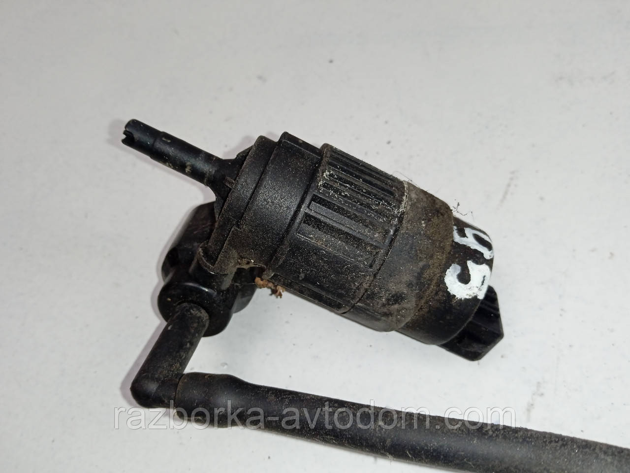 Моторчик омивача/насос омивача Opel Zafira A, Astra G, Opel Corsa C OE: 90585762