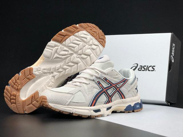 Кроссовки Asics