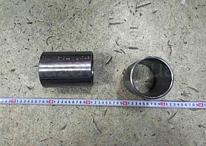 Втулка осі кронштейна платформи МАЗ (D-80 мм, L — 120 мм) 5516-8501237