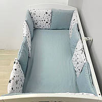 Комплект в ліжечко -простирадло з подушкою та плоскі бортики на 4 боки ліжечка 120х60см -Сіро-білий в зірочку