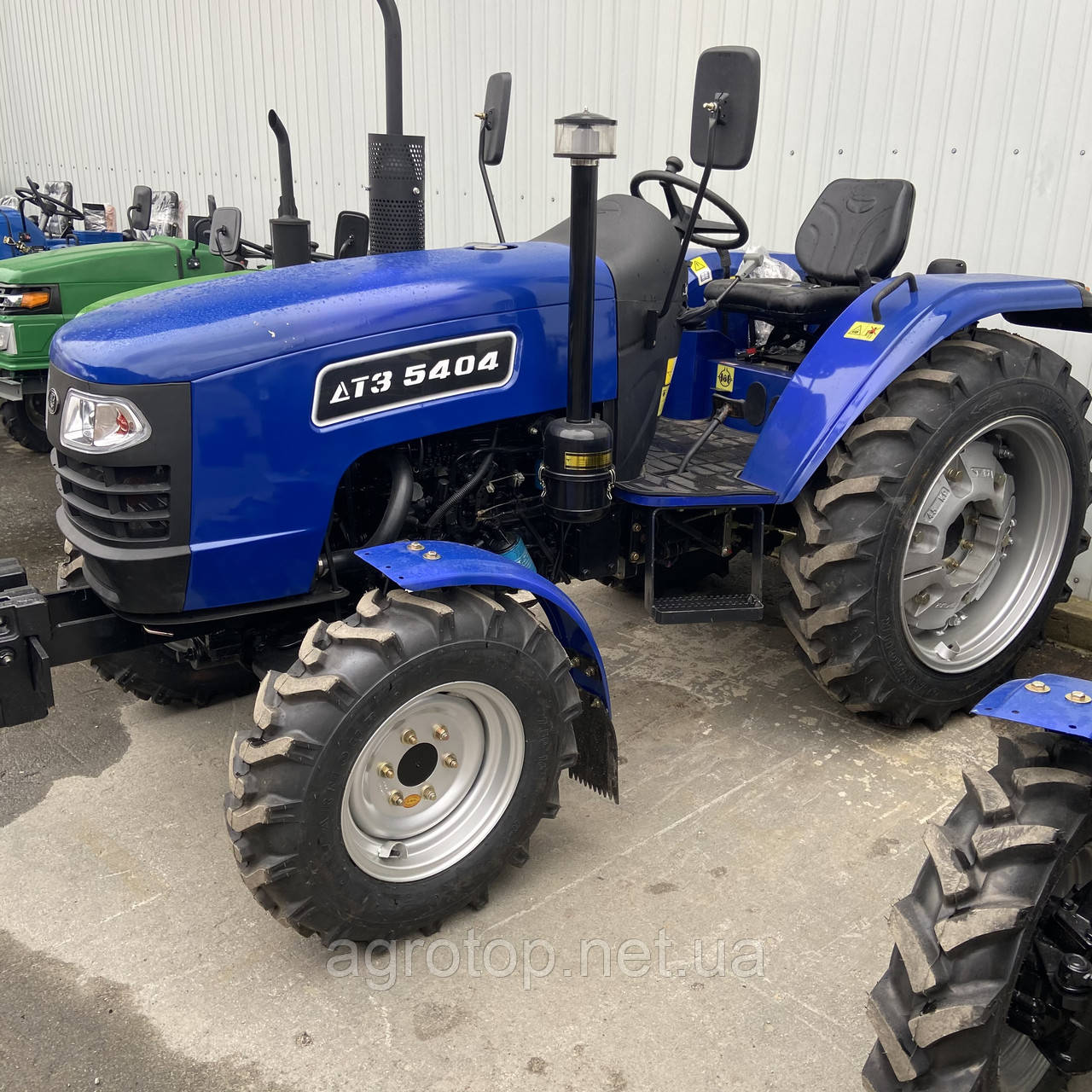 Трактор ДТЗ 5404 (4х4, 40 к. с.), фото 1