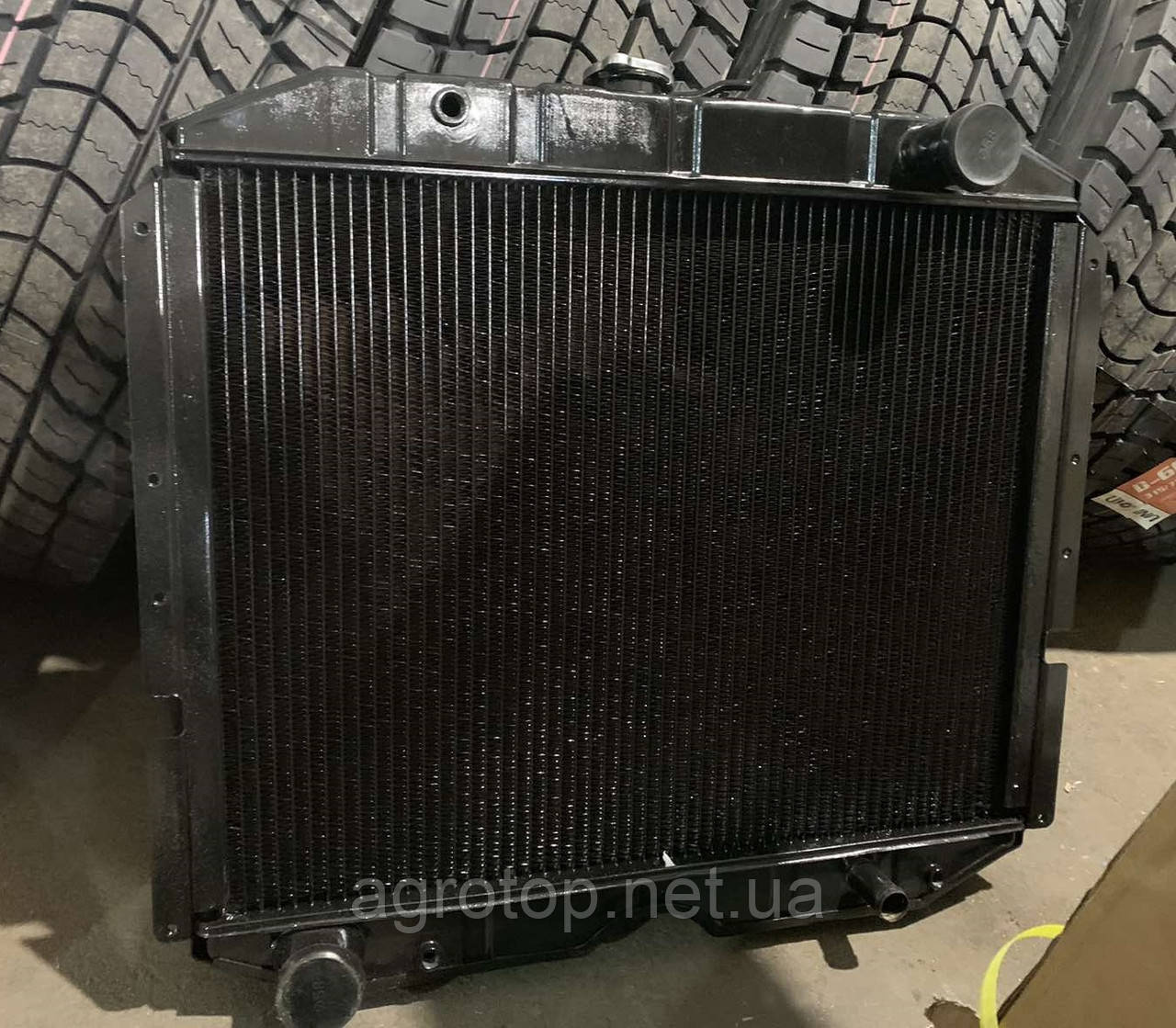 Радіатор охолодження 3х рядний мідний УРАЛ аналог 4320-1301010 (вир-во КАМАХ) КМ5323-1301010, фото 1