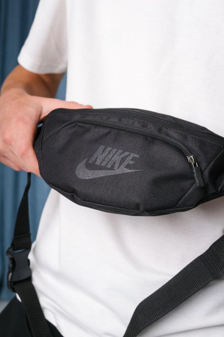 Бананка чоловіча жіноча Nike поясна чорна сумка через плече з регулятором сумка на пояс тканинна найк