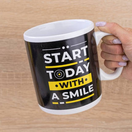 Великий керамічний кухоль для чаю 1000мл з написом Start today with a smile, фото 1