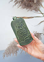 Чехол для ключей кожаный зеленый с орнаментом Сова | Ключница кожаная