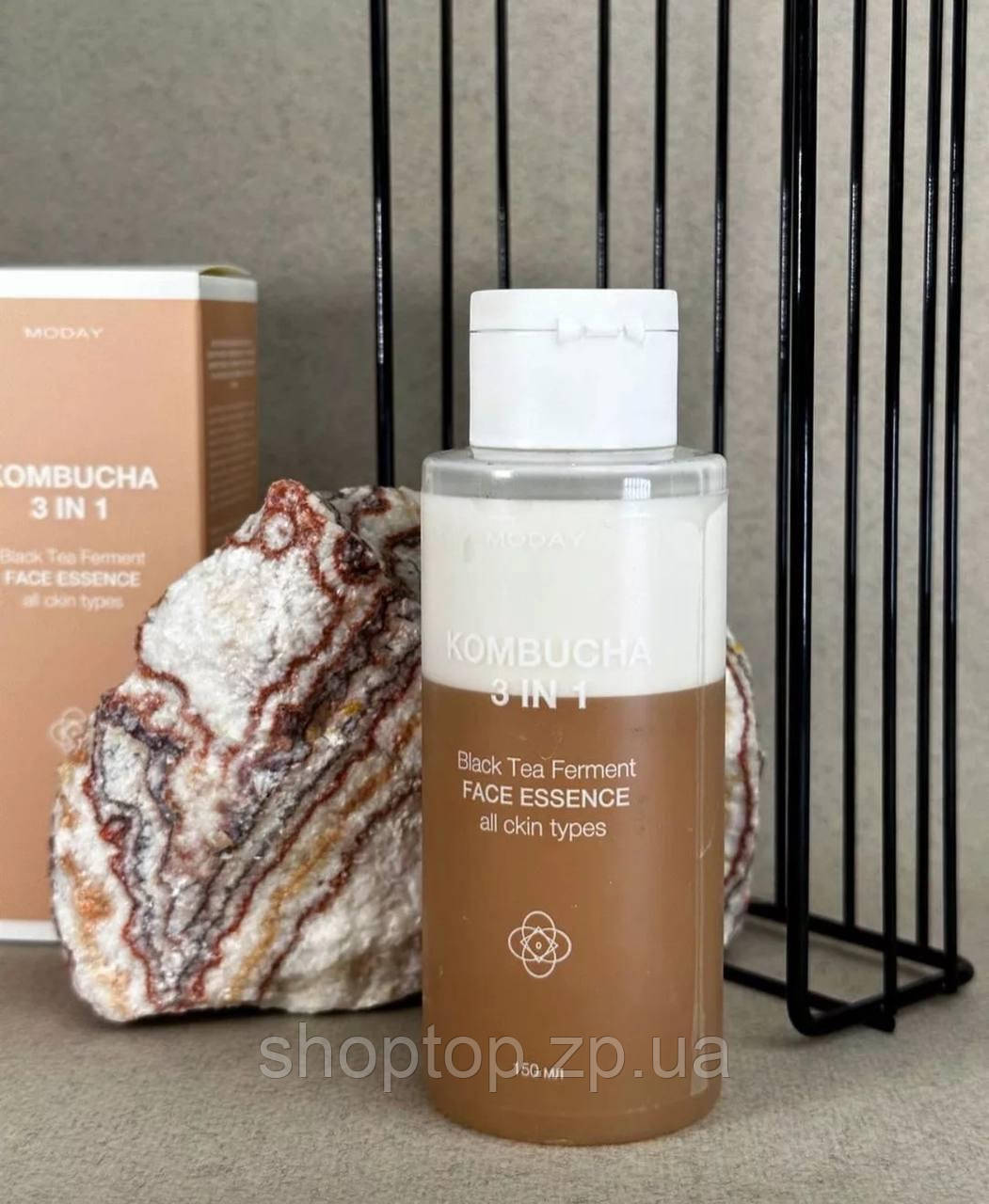 Мультифункціональна есенція для обличчя MODAY Kombucha 3 в 1 на основі ферментованого чорного чаю, вітаміну С
