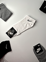 Білі короткі шкарпетки Nike 41-45р (Туреччина)