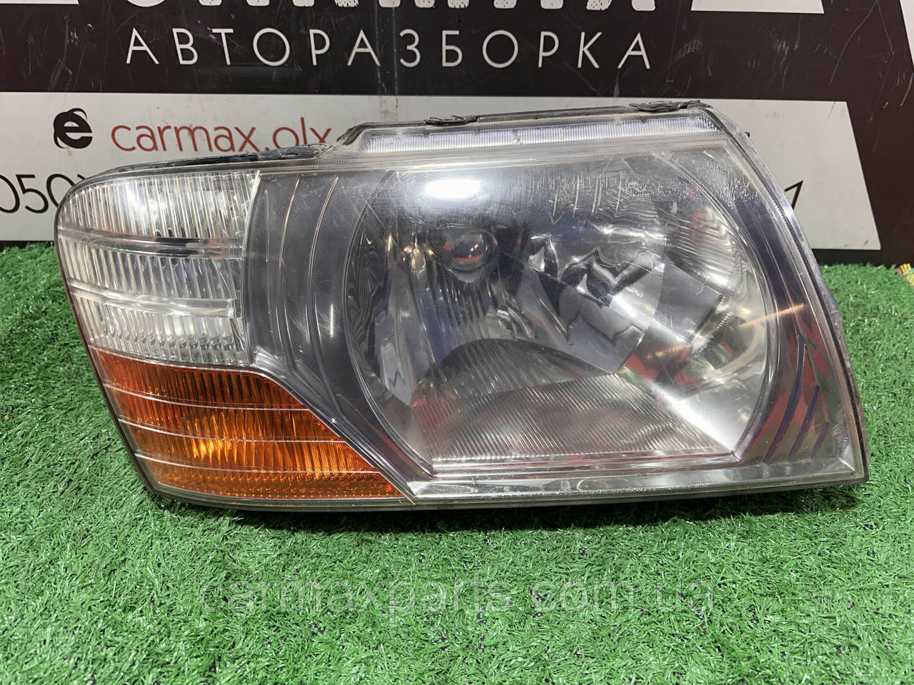 Фара Права Mitsubishi Pajero Wagon III 00-07 б/у Оригінал ДЕФЕКТ ДЛЯ ЗСУ 50% СКІДКА