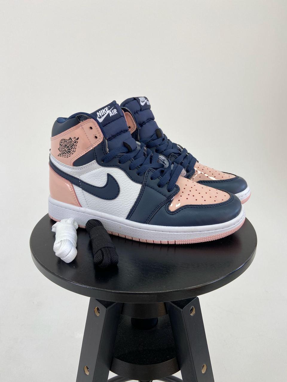 Женские кроссовки Air Jordan 1 Retro High Atmosphere Bubble Gum Pink DD9335-641 - фото 5 - id-p2075875045