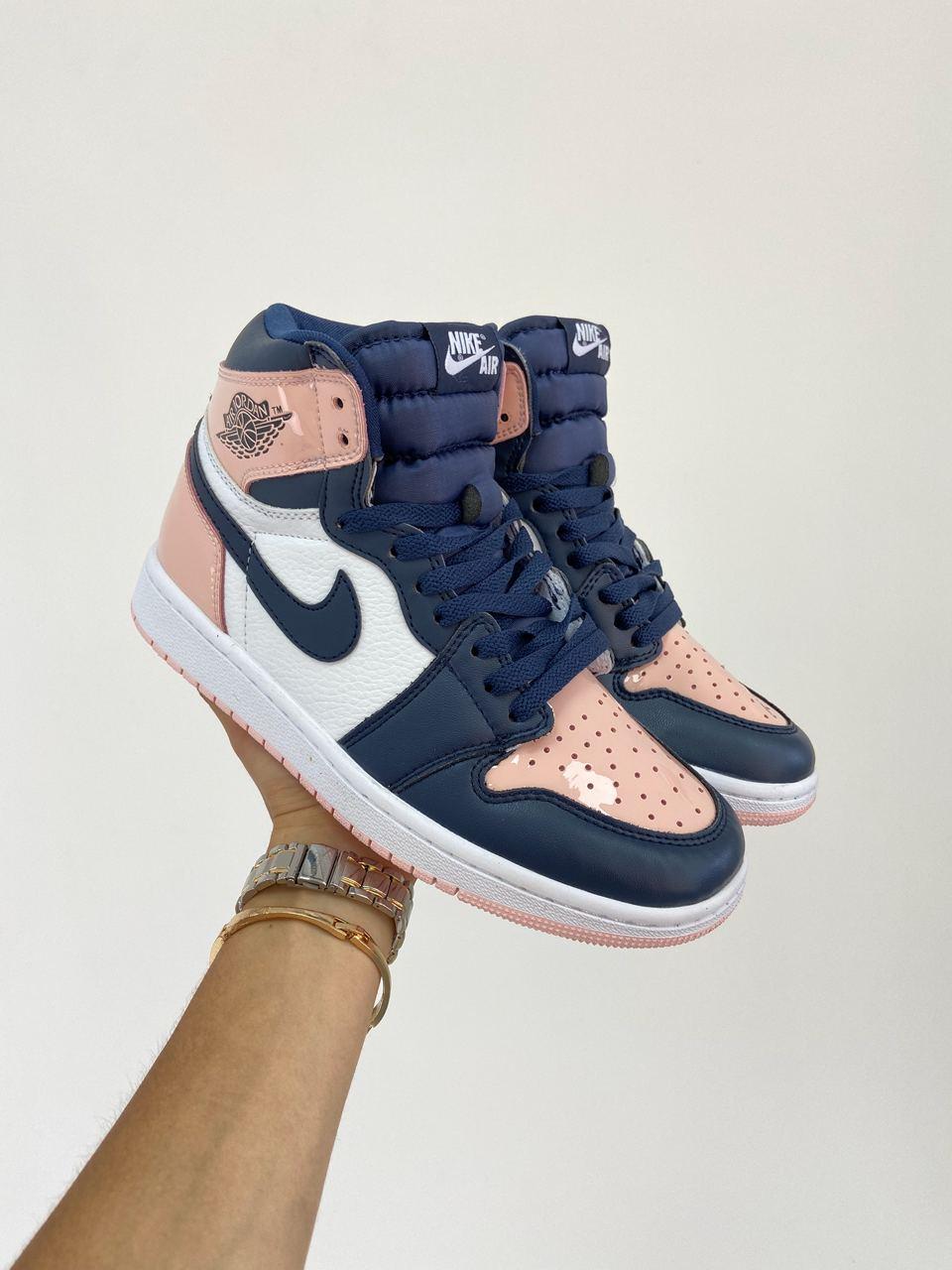 Женские кроссовки Air Jordan 1 Retro High Atmosphere Bubble Gum Pink DD9335-641 - фото 4 - id-p2075875045