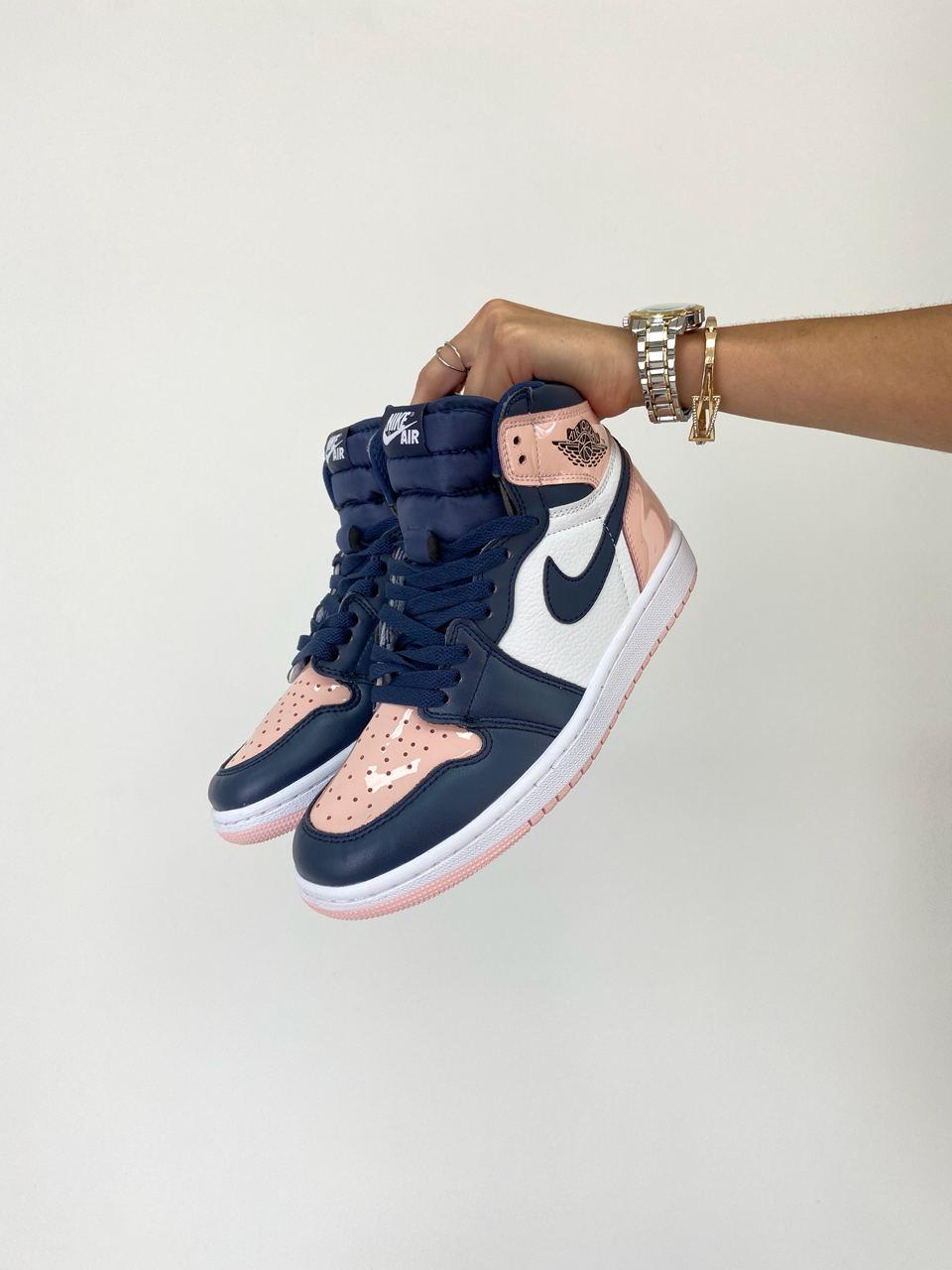 Женские кроссовки Air Jordan 1 Retro High Atmosphere Bubble Gum Pink DD9335-641 - фото 7 - id-p2075875045