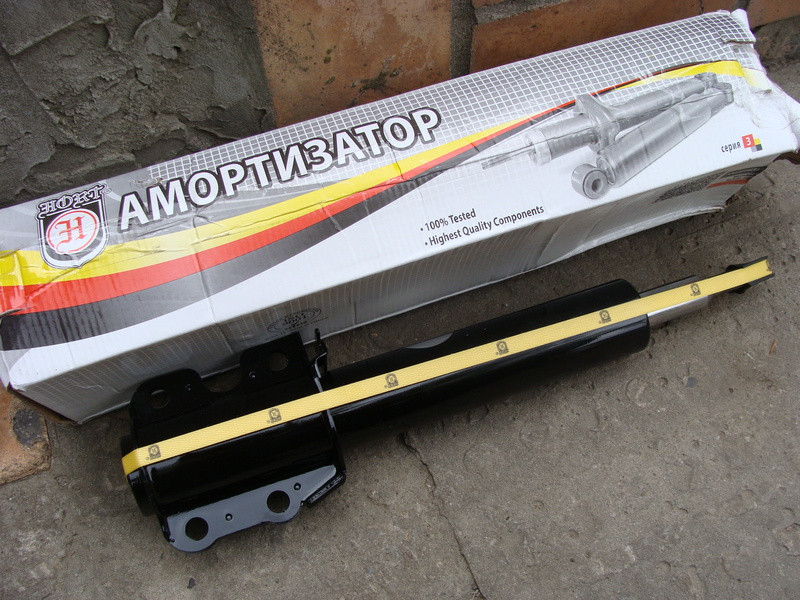Амортизатор Спринтер Mercedes Sprinter передній газовий ПОСИЛЕНИЙ (4Т) (оригінальний номер A9043201630 )