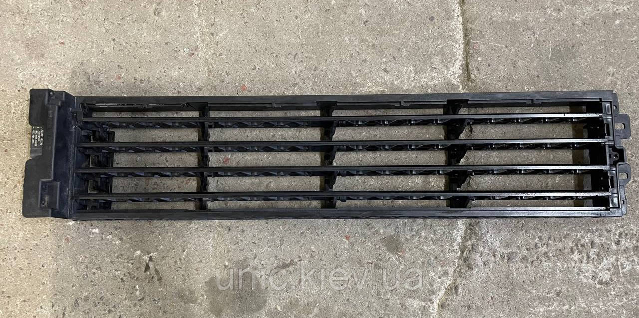 Решітка жалюзі радіатора Рено Меган 4 б/в 214F65316R