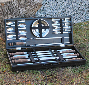 Набір "ПЕРШИЙ" шампурів в дерев'янів коробці для подарунка куму, чоловіку, батьку, шефу.