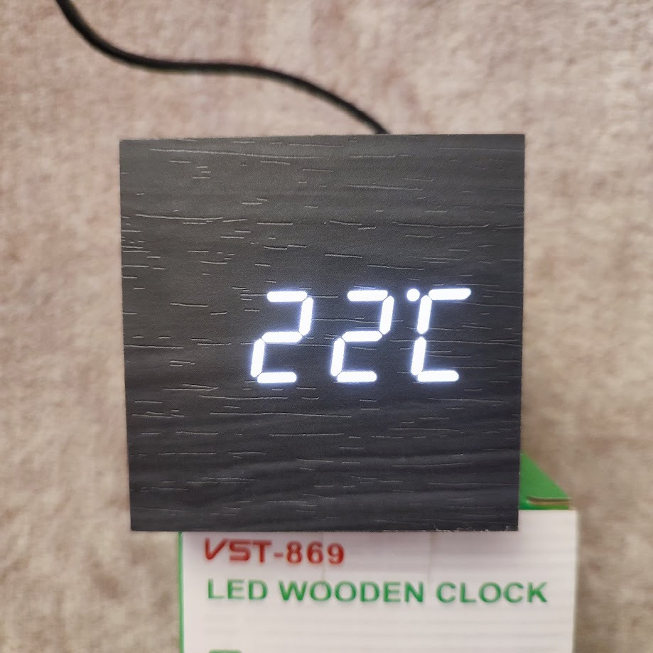 Настільний годинник з білим підсвічуванням у вигляді бруска дерева VST-869-6