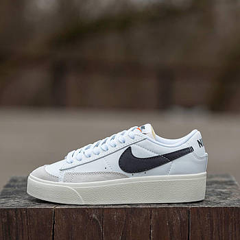 Жіночі кросівки Nike Blazer Low білі шкіряні Найк Блейзер весняні осінні