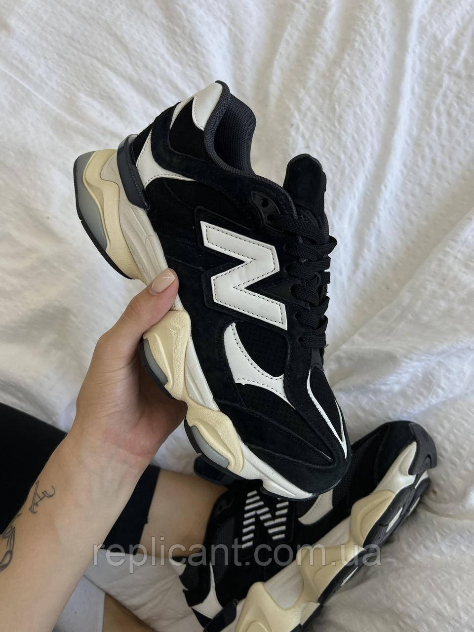 Чоловічі кросівки New Balance 9060 Black/White кросівки New Balance