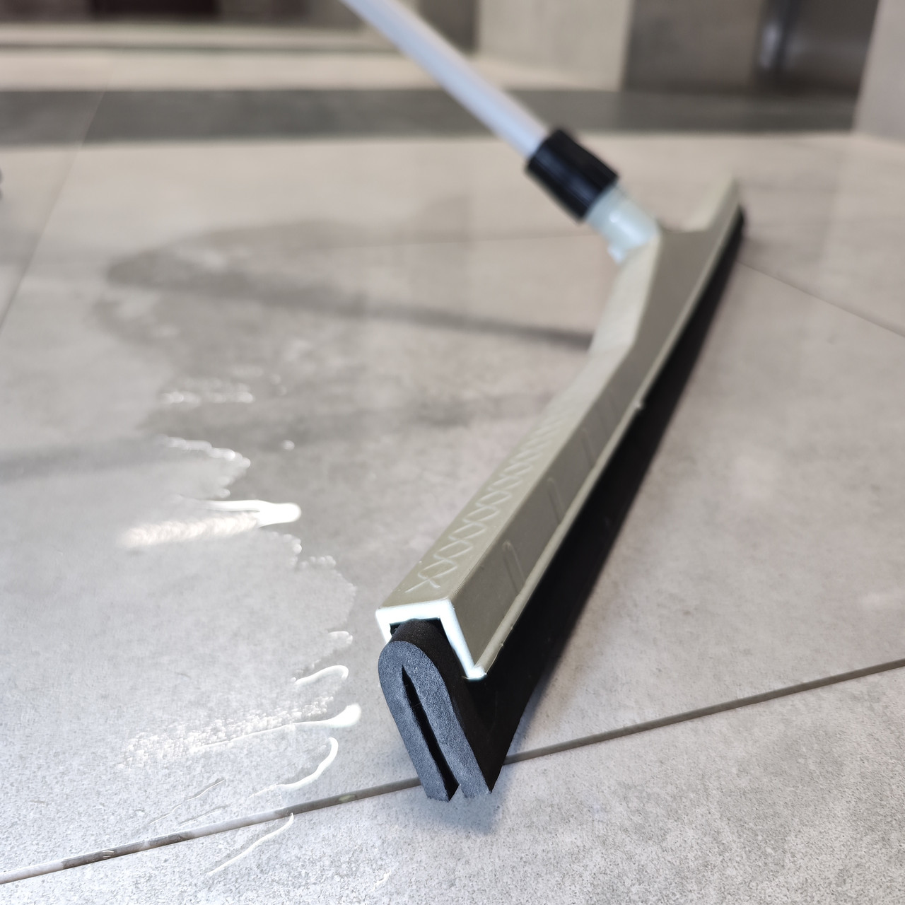 Професійна швабра для згону води з підлоги 55 см Згін для підлоги пластиковий