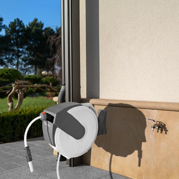 автоматична котушка для шлангу