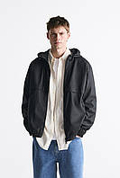 Мужская куртка Zara из технологической ткани с капюшоном