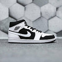 Чоловічі кросівки Nike Air Jordan 1 Retro (білі з чорним) високі повсякденні кроси 1392 Найк cross